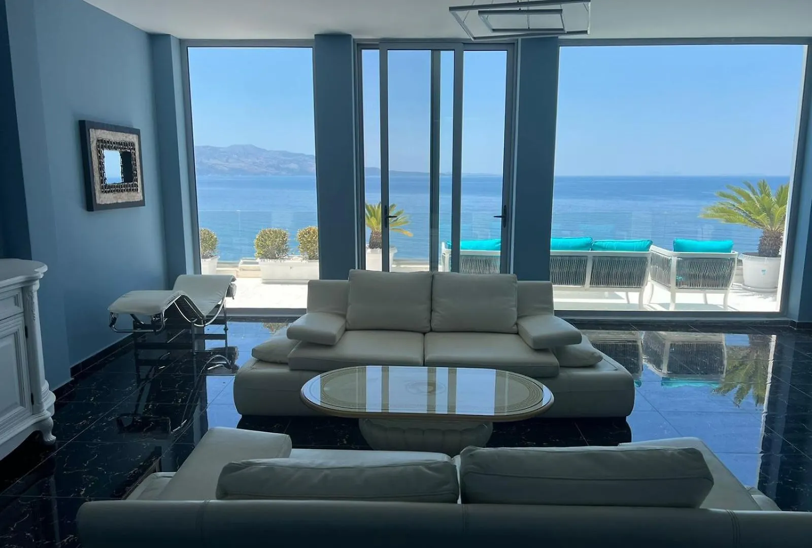 Lux Apartment Saranda 0*, Sarande Albania