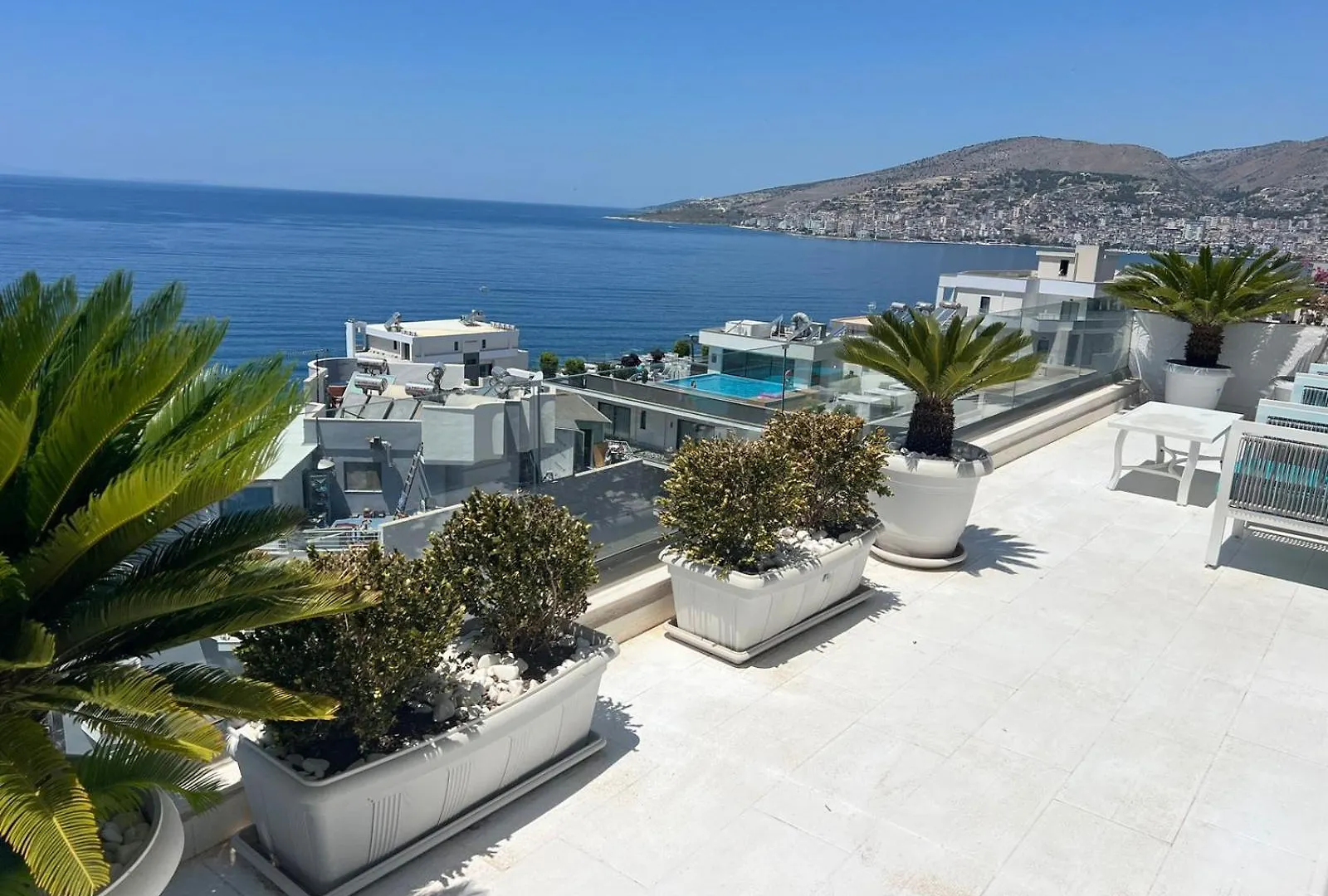 Lux Apartment Saranda location