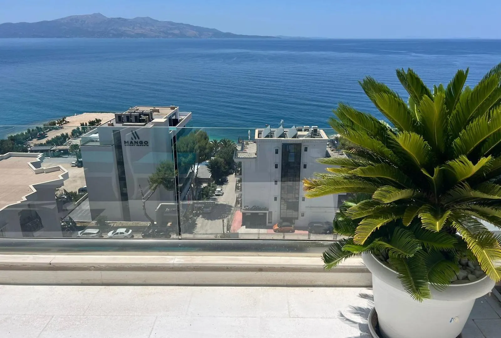 Lux Apartment Saranda 0*, Sarande