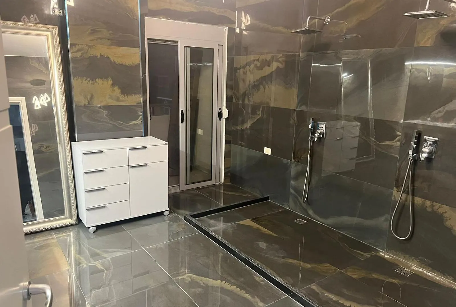Lux Apartment Saranda  Sarande